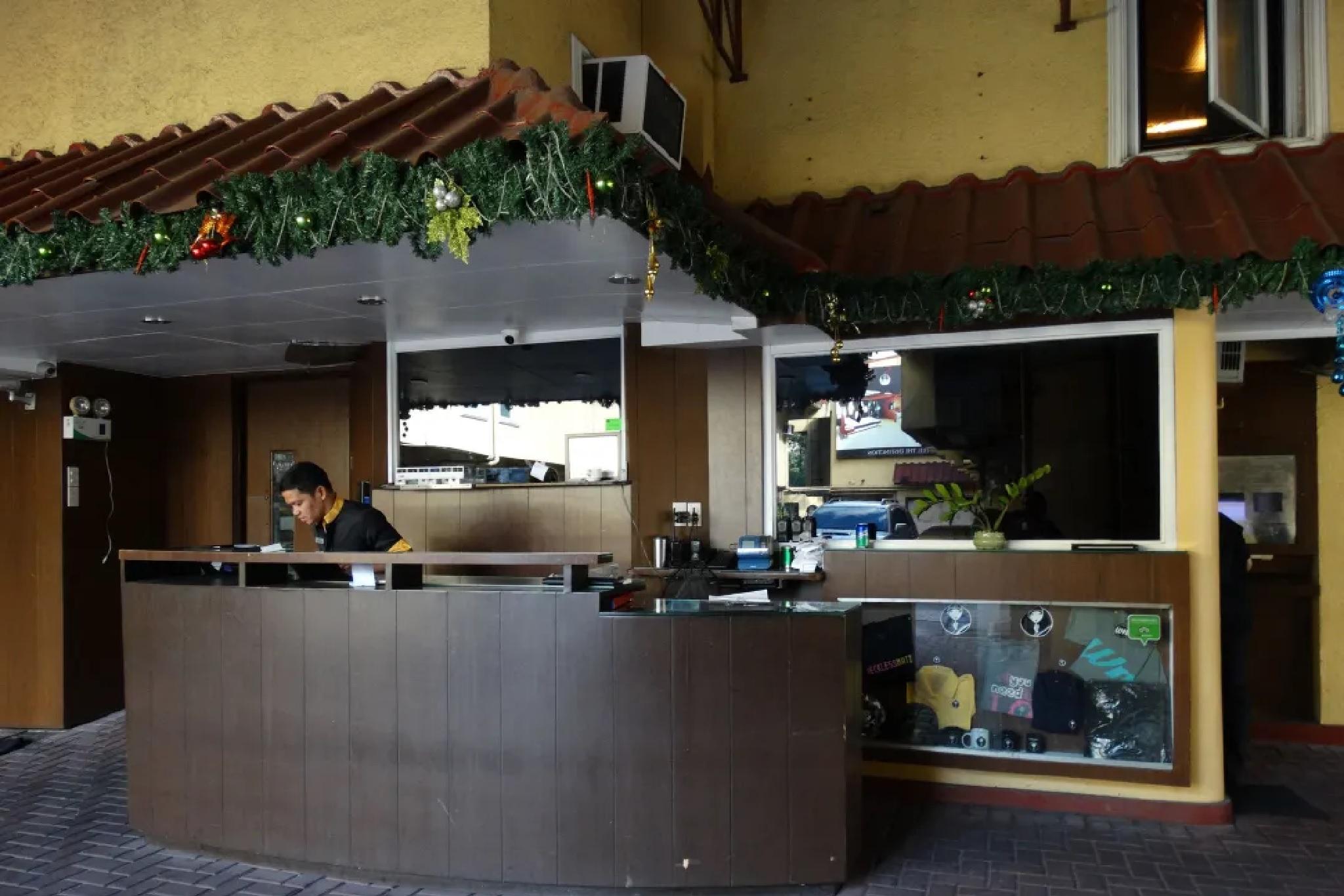 Hotel Ava Cuneta Pasay Exterior foto
