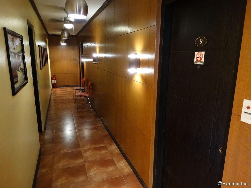 Hotel Ava Cuneta Pasay Exterior foto